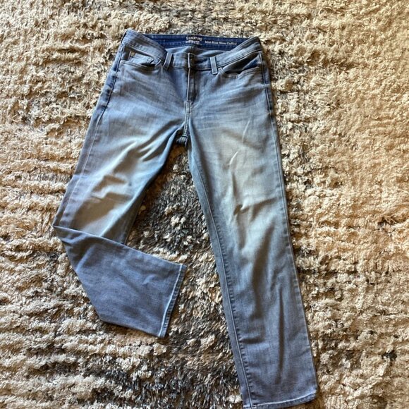 SIGNATURE LEVI'S STRAUSS Mid Rise Slim Cuffed Jeans Women’s Size 8 - Picture 1 of 8